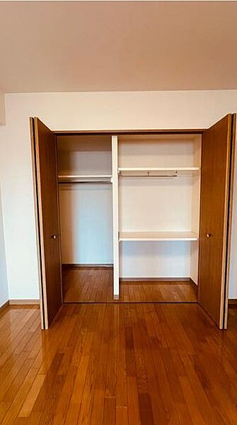 【全室収納ありますよ】収納場所に困らず綺麗な室内をたもてますね！家族の思い出も大切にしまっておけますね！