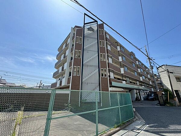 アリオ鳳まで徒歩１１分！休日のお出掛けや普段のお買い物に便利です！
