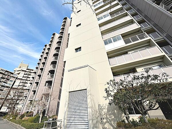 お家探しを始めてみようと思われたら是非【イエストア】までお気軽にご相談下さいませ♪