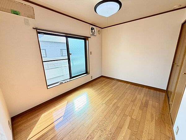 【閑静な住宅地でのびのび子育て】閑静な住宅地で子育て家族にピッタリ。毎日のお散歩も快適な緑に恵まれたエリアです。