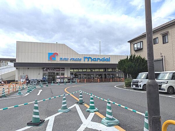 万代和泉府中店まで徒歩９分