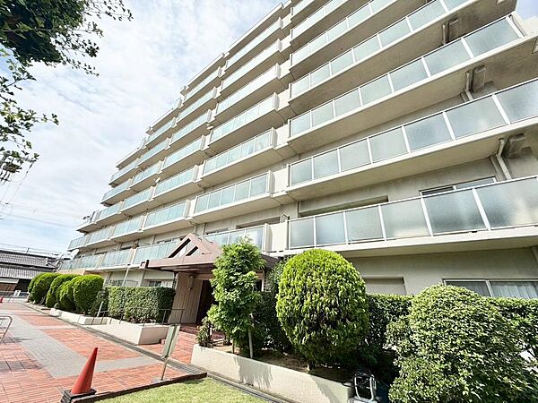 ウエルシアまで徒歩７分♪ファミリーマートまで徒歩３分♪アプラたかいしまで徒歩１８分♪エディオンまで徒歩２０分♪お買い物に便利な立地ですね！
