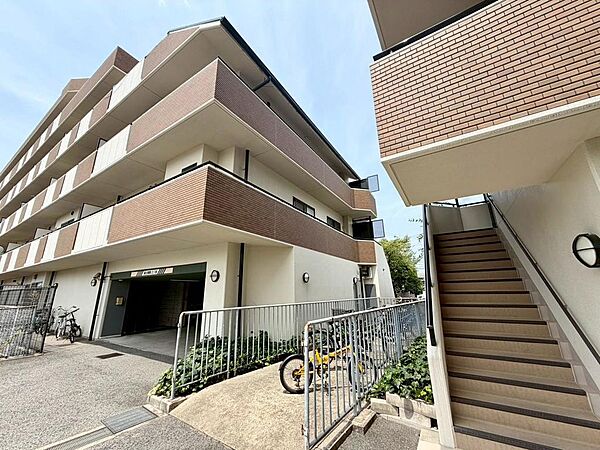 マルシゲ鳳店まで徒歩１２分！毎日のお買い物に便利ですね！