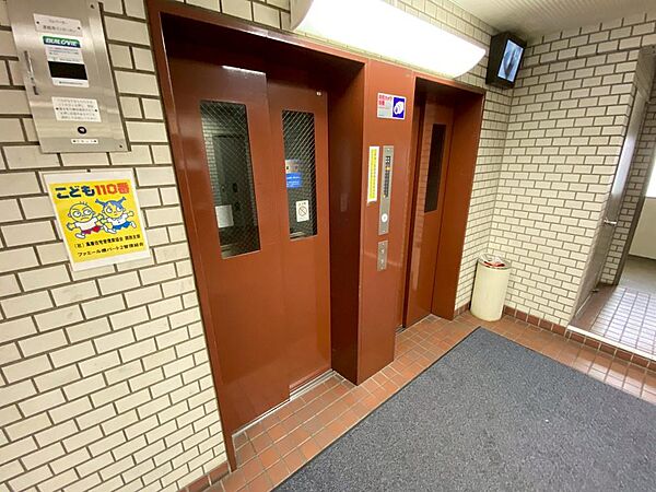嬉しいエレベーターは2基あります。モニター付きで防犯面も安心です。