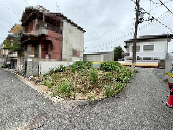 【個性あふれる住まいを実現できる「建築条件無の売土地」です】