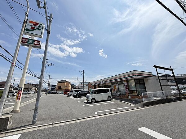 セブンイレブン堺八田北町店まで４分