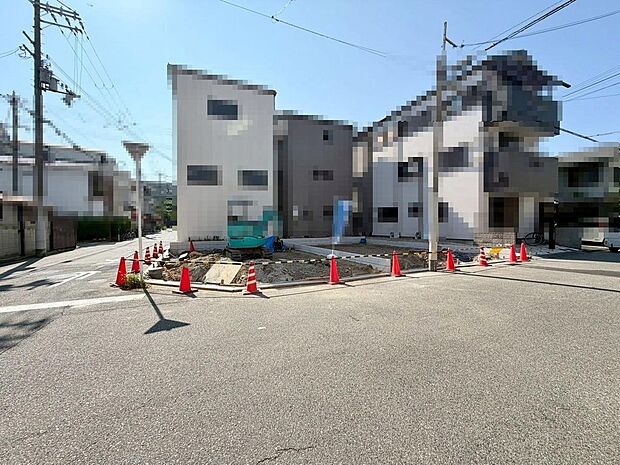 【東面バルコニーです】日当たり良好で洗濯物がよく乾きますね!