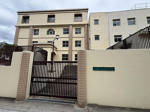 長居小学校まで徒歩７分