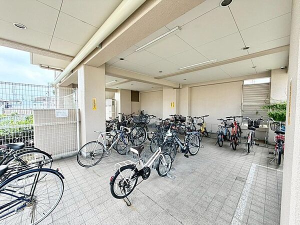 【エレベーターもありますよ】荷物が多い日も楽々にお部屋に持っていけますね！
