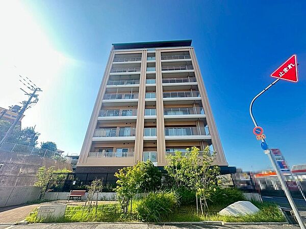 シニア向け医療介護サービス体制が整った安心の住環境です。
