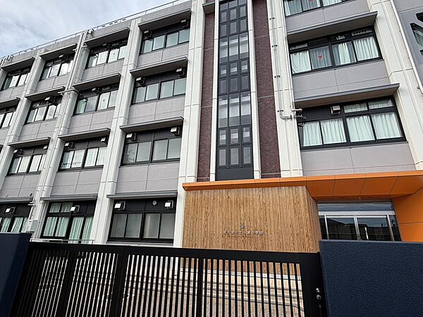 泉大津市立小津中学校まで徒歩６分