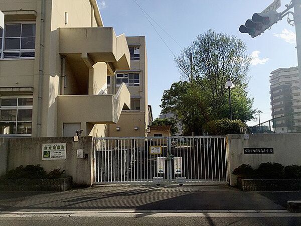 西百舌鳥小学校まで徒歩５分