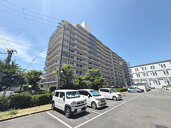 【駐車場】敷地内駐車場ございますよ（月額8500円）！空き状況要確認！詳しくは担当までお問い合わせください！