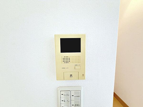 【TVモニターインターホン】急な来客時も外の様子が見えて安心ですね！