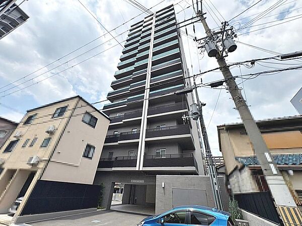 ＬＤＫ約１４．５帖！床暖房有！ゆとりあるリビングでのびのびお過ごしいただけます♪南西向きの明るいリビングで心地がいいですよ♪