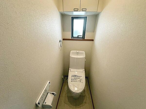 寒い日は特に助かる温水洗浄便座付きトイレです！