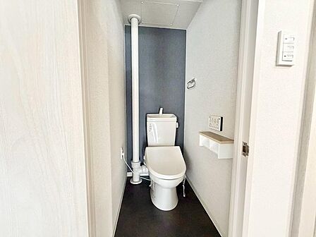 【温水洗浄便座付きトイレ】寒い日は特に助かる温水洗浄便座付きトイレです!