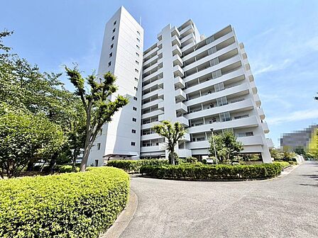 各洋室に収納ございます!お部屋がスッキリ片付きますね!