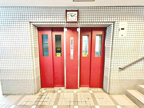 ライフまで徒歩１６分！ローソンまで徒歩８分！スギ薬局北野田店まで徒歩１９分！お買い物に便利な立地ですね♪