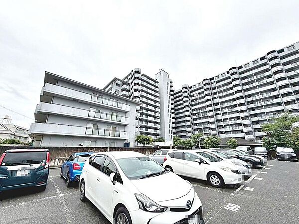 ベルヒル北野田まで徒歩１８分！休日のお出掛けや普段のお買い物に便利ですね♪