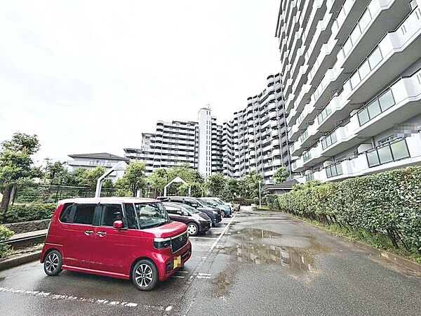 池尻ななこども園まで徒歩１１分♪麦の子保育園まで徒歩１５分♪小さなお子様のいるご家庭も安心です