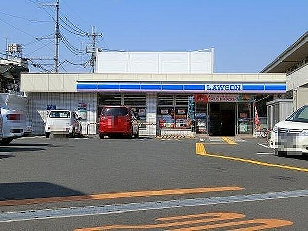 ローソン堺南野田店まで徒歩８分