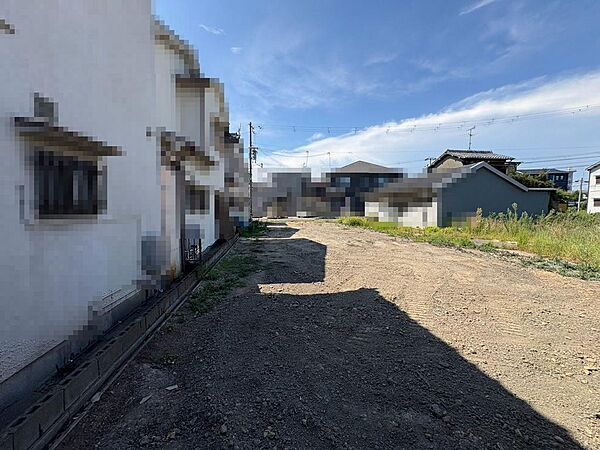 ご見学をご希望の際はイエストアまでお気軽にお問合せ下さい♪