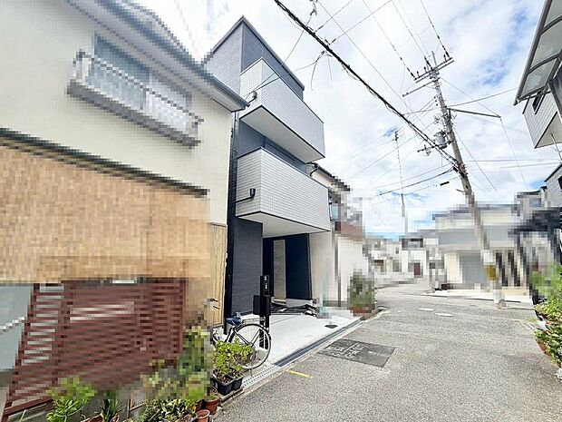 セブンイレブンまで徒歩１０分♪スギ薬局まで徒歩１３分♪ベルヒル北野田まで徒歩１１分♪お買い物に便利な立地ですね！