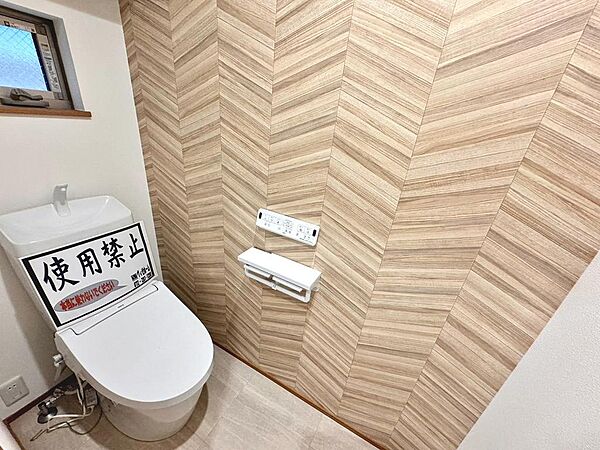 トイレ１階と２階の２ヶ所あります！忙しい朝や家族の多いご家庭も安心ですね♪