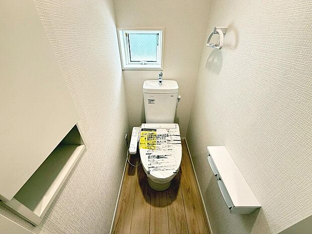 トイレ1階と2階の2ヶ所あります!忙しい朝や家族の多いご家庭も安心ですね♪