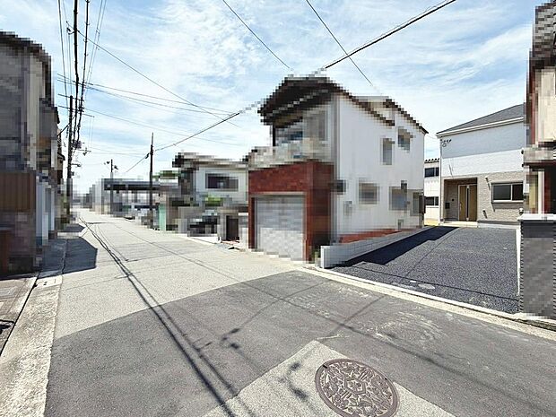 前面道路約５．４ｍ！閑静な住宅地で子育て家族にピッタリ。毎日のお散歩も快適な緑に恵まれたエリアです。