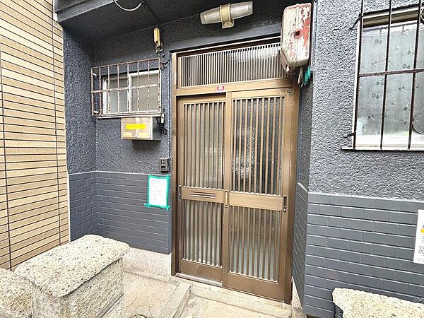 セブンイレブンまで徒歩７分！ディスカウントドラッグコスモスまで徒歩１７分！お買い物に便利な立地ですね！