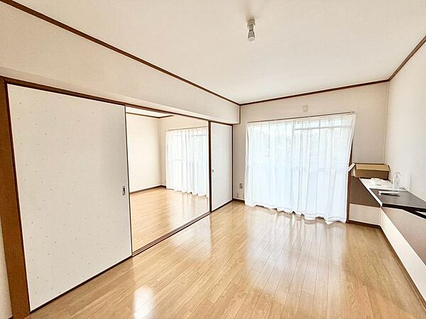 お客様にとって最良のマイホームが見つかりますよう、イエストアが全力でお手伝いさせていただきます！いつでもお気軽にお問い合わせ下さい♪