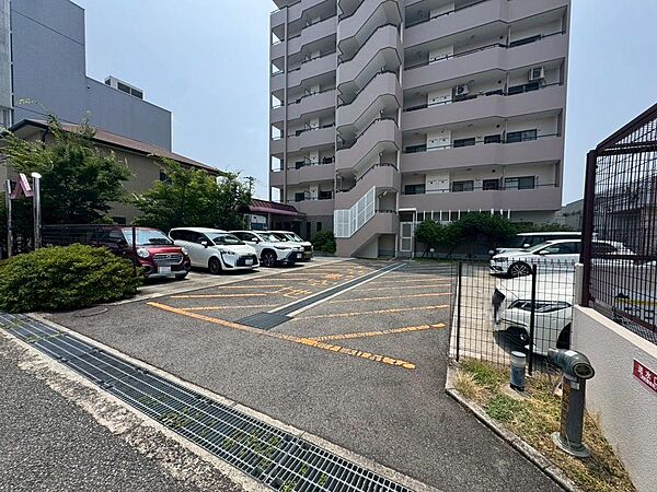 ライフ和泉大宮店まで徒歩２分！毎日のお買い物にも便利ですね！