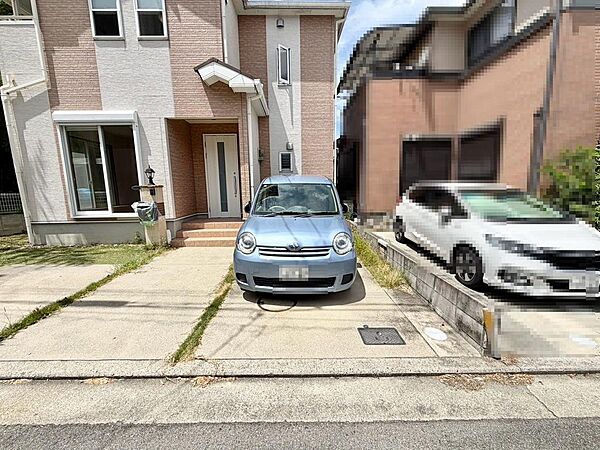 駐車２台可能！セカンドカーの置き場所にも困らないですね♪
