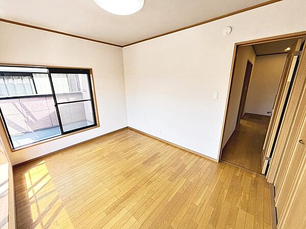 全居室６帖以上☆どのお部屋でものびのびお過ごしいただけますよ！
