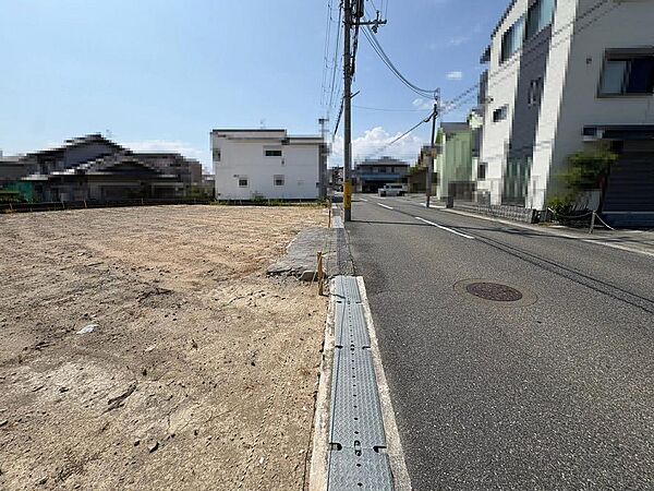前面道路約７．８ｍ！運転が苦手な方も安心ですね♪