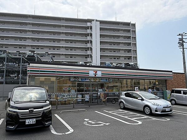 セブンイレブン堺白鷺町３丁店まで徒歩５分