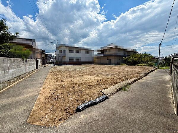 現地見学当日から承っております♪現地周辺の環境や、駅までの道のりなど周辺環境も合わせてご確認いただき、ぜひご検討ください！