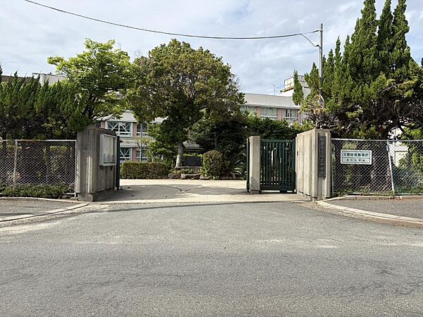 信太中学校