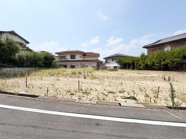 【個性あふれる住まいを実現「建築条件なし」】