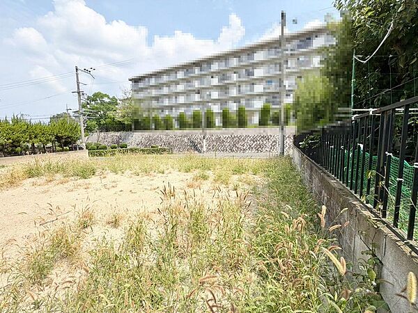 【閑静な住宅地でのびのび子育て】閑静な住宅地で子育て家族にピッタリ！毎日のお散歩も快適な緑に恵まれたエリアです♪