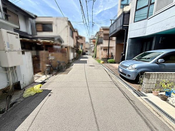 【閑静な住宅地でのびのび子育て】閑静な住宅地で子育て家族にピッタリ。毎日のお散歩も快適な緑に恵まれたエリアです。