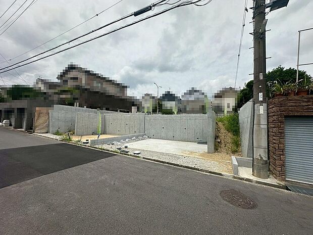 【クローゼット】お部屋を広く利用するために必須なクローゼットが全室付いています♪もちろんお荷物を収納されても良しの勝手の良いクローゼットは嬉しいですね♪
