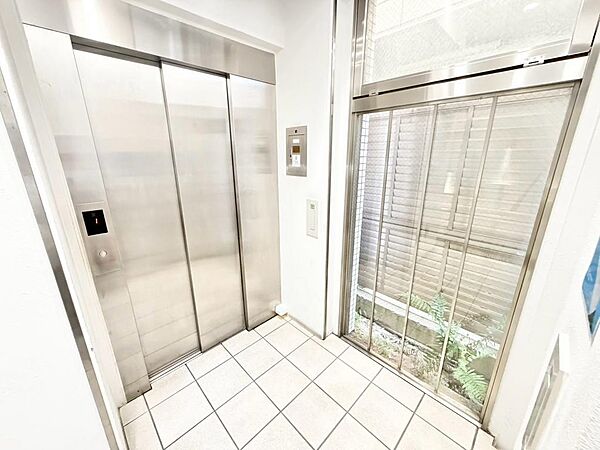 【エレベーター】荷物が多い日も楽々にお部屋に持っていけますね！