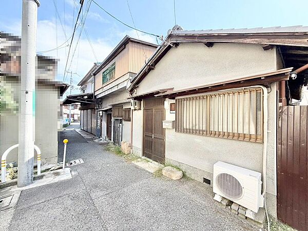 土地間口が広くて、開放感にあるお住まいになりますね！