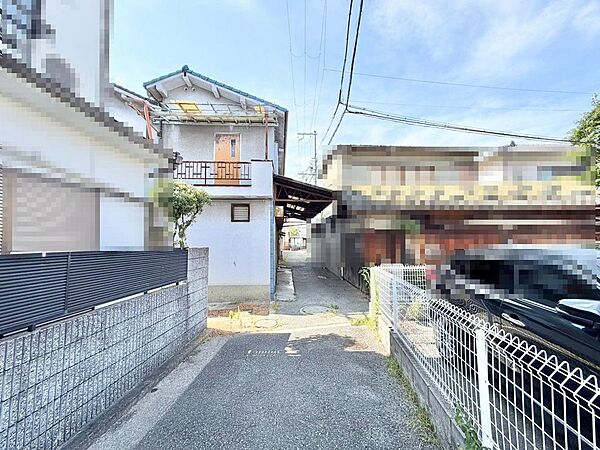 現況の古家を解体して、更地渡し！解体費がかからなくていいですね♪
