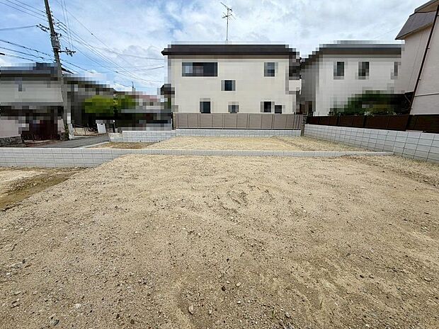 【憧れの対面式キッチンです】家族と会話しながら楽しくお料理できますね!床下収納もあるので、ストックや保存食の保管にも便利です!