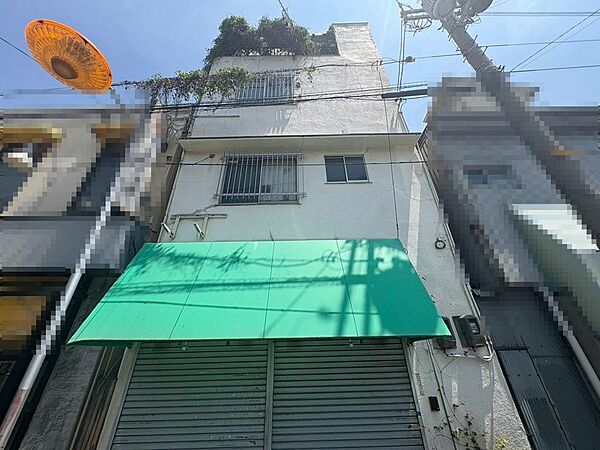 土地間口が広くて、開放感にあるお住まいになりますね！
