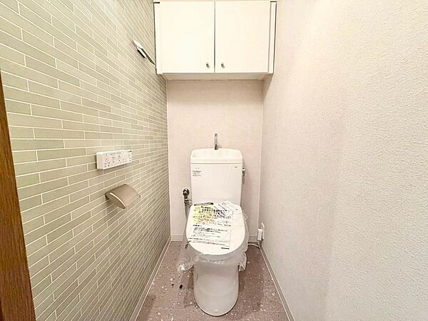 【温水洗浄便座付きトイレ新調】寒い日は特に助かる温水洗浄便座付きトイレです！